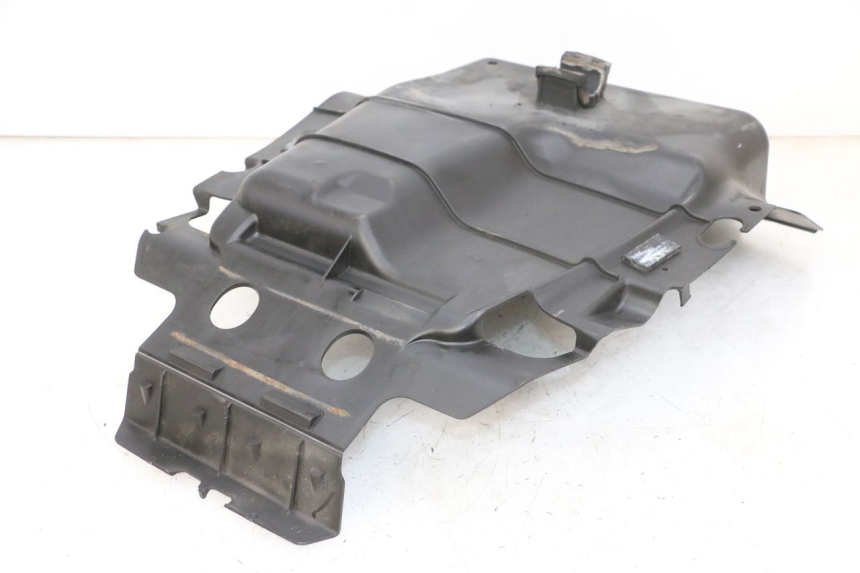 photo de PASSAGGIO RUOTA POSTERIORE SUZUKI BURGMAN 650 (2013 - 2020) - Zoom sullo stato d'uso