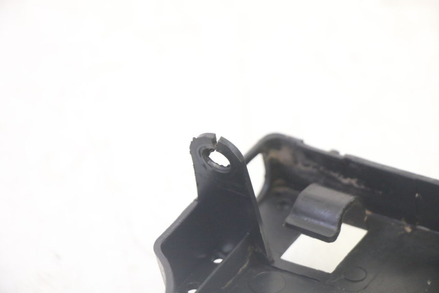 photo de Passaruota posteriore SYM CROX 4T 50 (2016 - 2023) - Dettagli dei punti di fissaggio