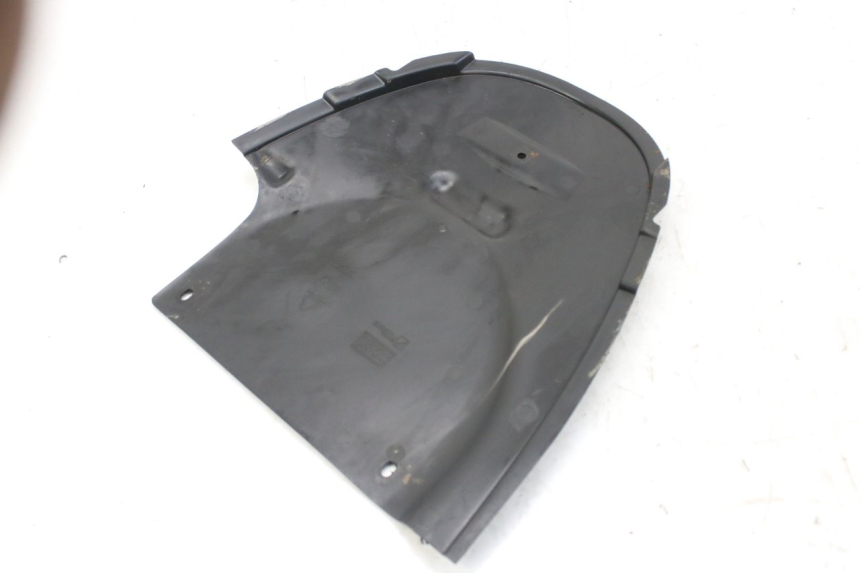 photo de PASSARUOTA POSTERIORE PIAGGIO FLY 4T 50 (2013 - 2017) - Zoom sullo stato d'uso