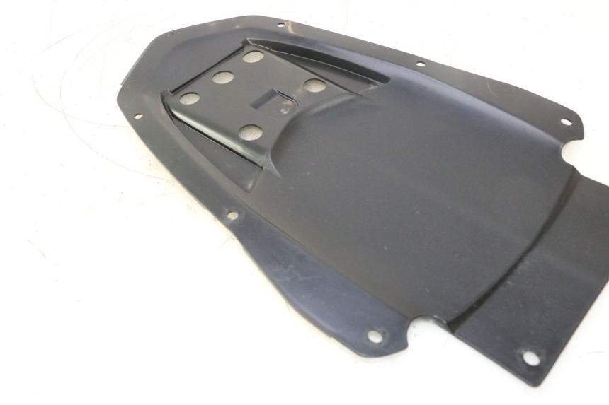 photo de Passaruota posteriore YAMAHA FZ8 800 (2010 - 2016) - Dettagli dei punti di fissaggio