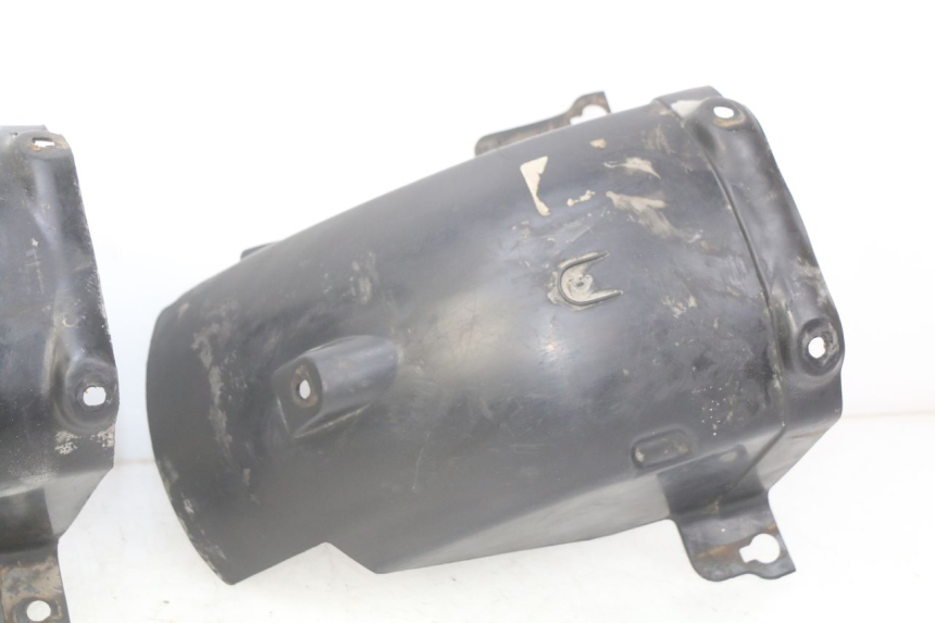 photo de PASSARUOTA POSTERIORE SUZUKI GSX-F GSX  F 1100 (1988 - 1994) - Vista d'insieme del prodotto