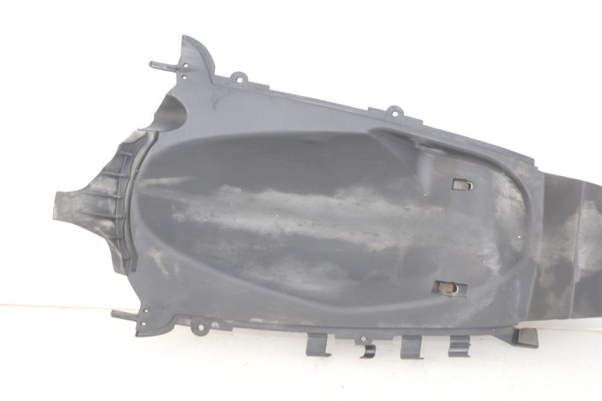 photo de PASSAGGIO RUOTA POSTERIORE YAMAHA HW XENTER 125 (2011 - 2017) - Primo piano tecnico