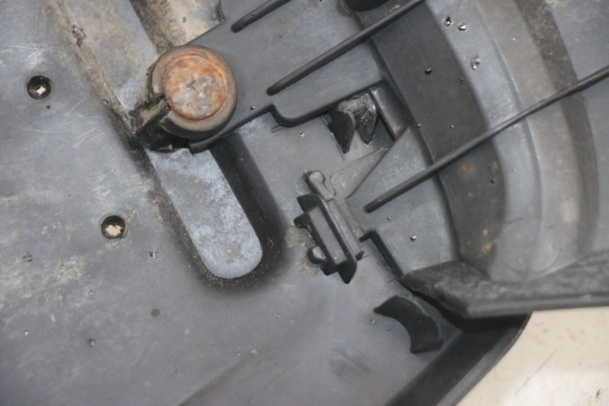 photo de PASSARUOTA POSTERIORE PEUGEOT KISBEE 4T 50 (2010 - 2017) - Zoom sullo stato d'uso