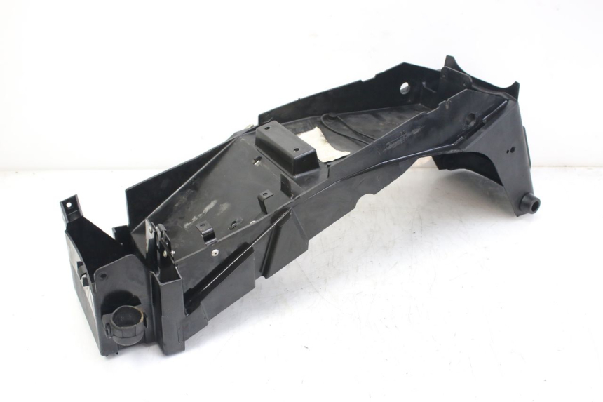 photo de PASSARUOTA POSTERIORE TRIUMPH SPRINT ST 955 (1999 - 2001) - Stato della superficie e materiale