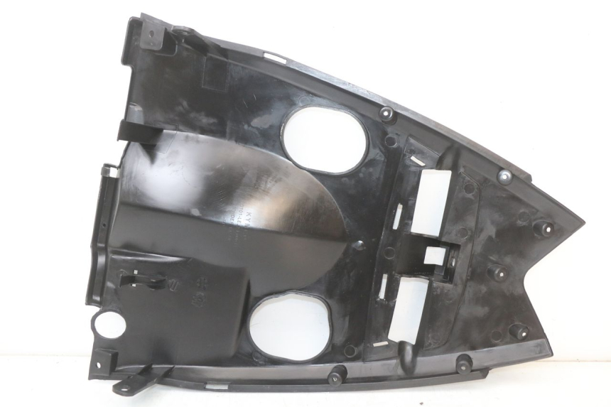 photo de SOTTOSELLA PARASPRUZZI KYMCO SUPER 8 4T 50 (2021 - 2024) - Primo piano tecnico