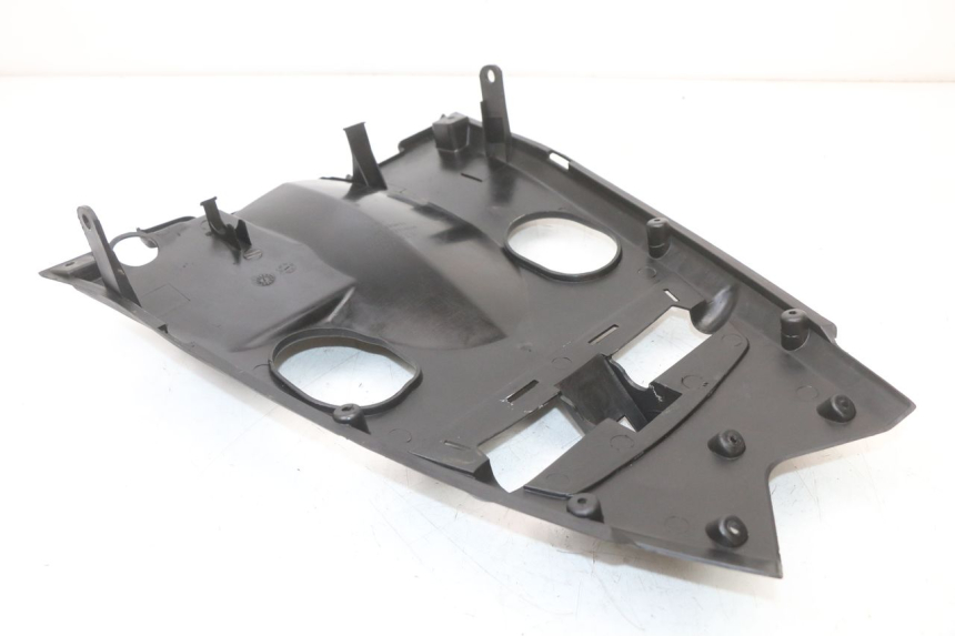 photo de SOTTOSELLA PARASPRUZZI KYMCO SUPER 8 4T 50 (2021 - 2024) - Dettagli dei punti di fissaggio