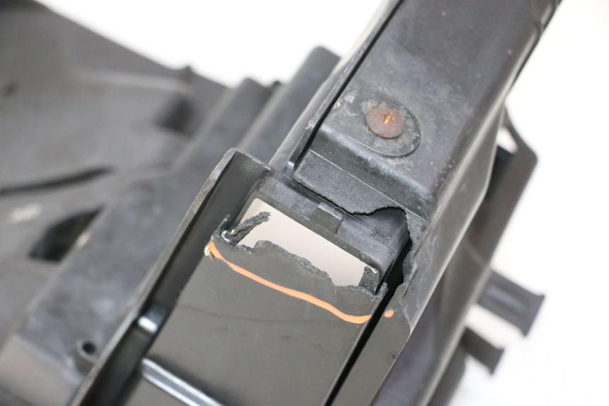 photo de SOTTOSELLA PARASPRUZZI SUZUKI SV S 650 (2003 - 2009) - Zoom sullo stato d'uso