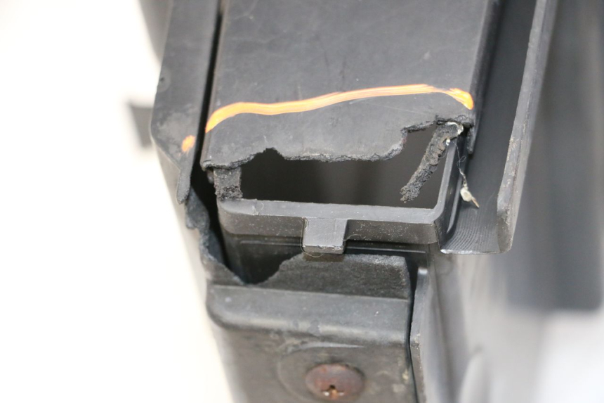 photo de SOTTOSELLA PARASPRUZZI SUZUKI SV S 650 (2003 - 2009) - Primo piano tecnico