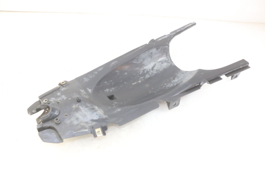 photo de PASSARUOTA POSTERIORE SYM WOLF SB 125 (2011 - 2018) - Primo piano tecnico