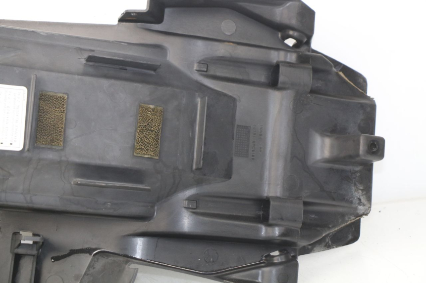 photo de Passaruota posteriore HONDA XLV VARADERO 125 (2000 - 2006) - Ricambio usato controllato