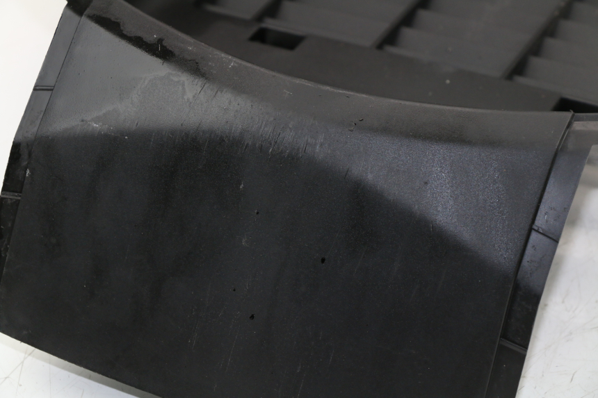 photo de Passaruota anteriore PEUGEOT SATELIS COMPRESSOR K15 125 (2006 - 2009) - Stato della superficie e materiale