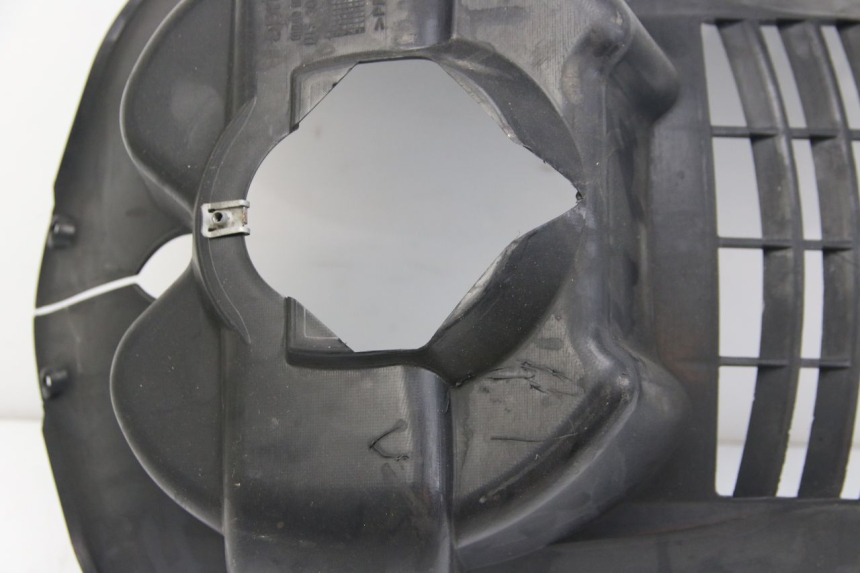 photo de PASSARUOTA ANTERIORE APRILIA ATLANTIC 500 (2002 - 2003) - Primo piano tecnico