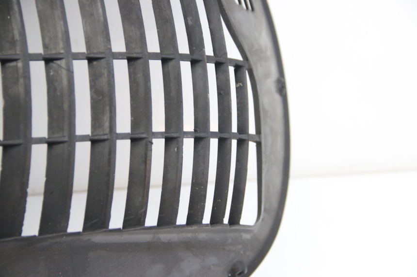 photo de PASSARUOTA ANTERIORE APRILIA ATLANTIC 500 (2002 - 2003) - Stato della superficie e materiale