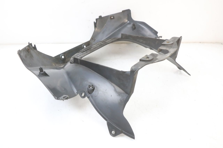 photo de PASSARUOTA ANTERIORE SUZUKI BURGMAN 125 (2007 - 2014) - Stato della superficie e materiale