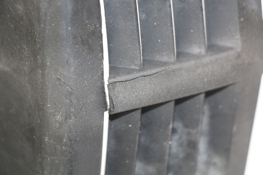 photo de PASSARUOTA ANTERIORE PEUGEOT CITYSTAR 125 (2011 - 2017) - Zoom sullo stato d'uso