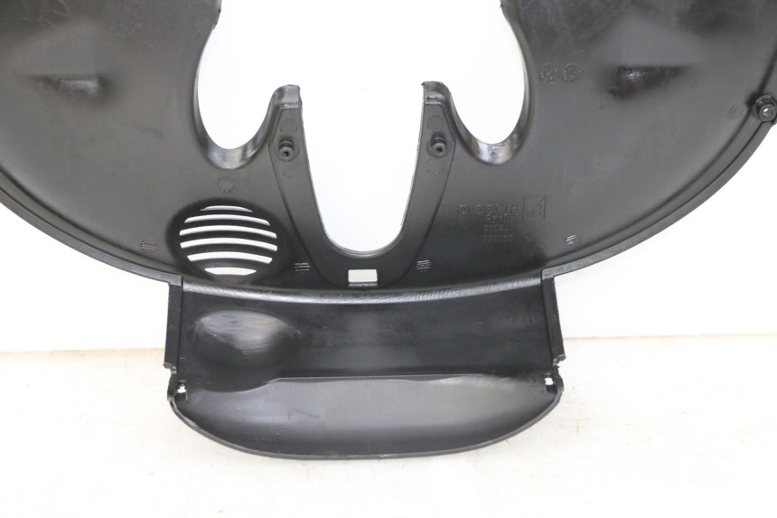 photo de SOTTOSCUDO PARASPRUZZI PIAGGIO MP3 HPE 350 (2018 - 2020) - Dettagli dei punti di fissaggio