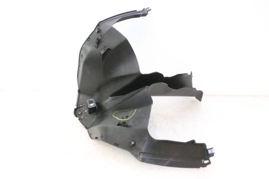 photo de SOTTOSCUDO PARASPRUZZI PIAGGIO MP3 HPE 530 (2022 - 2026) - Altra angolazione