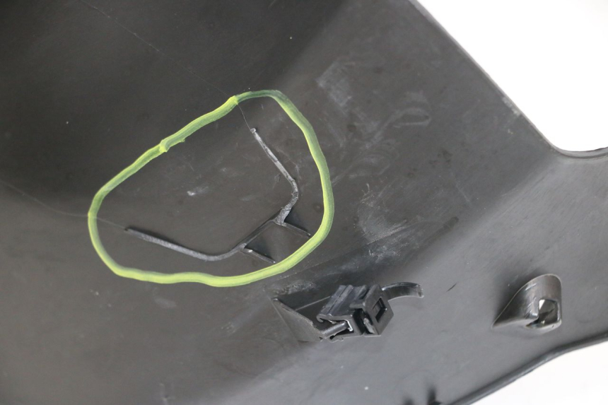 photo de SOTTOSCUDO PARASPRUZZI PIAGGIO MP3 HPE 530 (2022 - 2026) - Primo piano tecnico