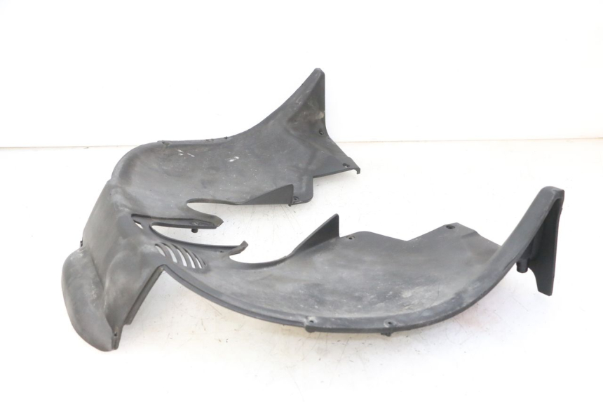 photo de PASSARUOTA ANTERIORE PIAGGIO MP3 500 (2011 - 2015) - Dettagli dei punti di fissaggio