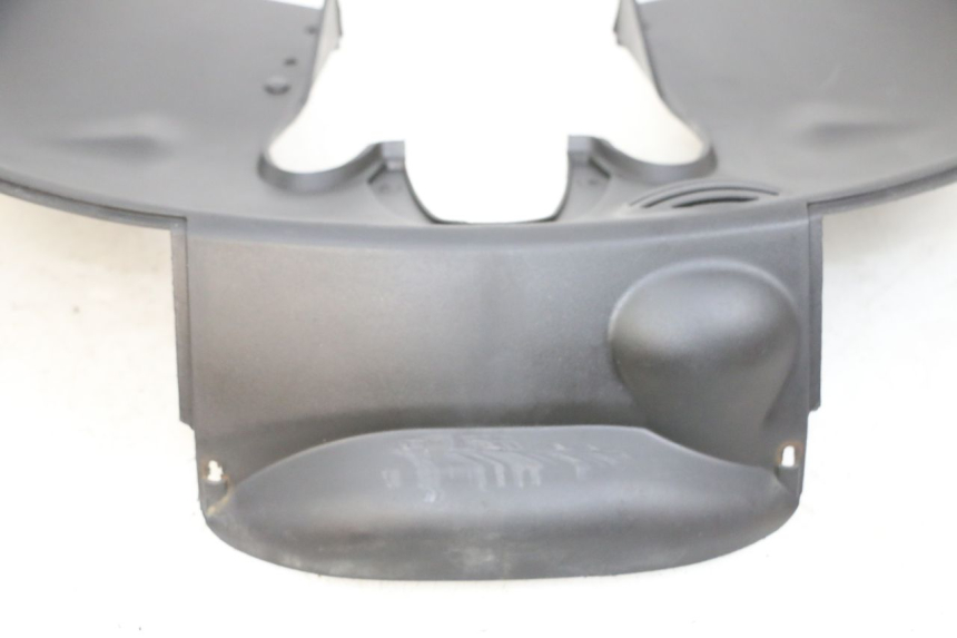 photo de SOTTOSCUDO PARASPRUZZI PIAGGIO MP3 RL 250 (2006 - 2010) - Dettagli dei punti di fissaggio