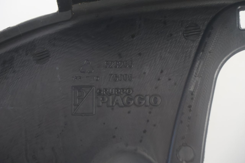 photo de SOTTOSCUDO PARASPRUZZI PIAGGIO MP3 500 (2016 - 2018) - Stato della superficie e materiale