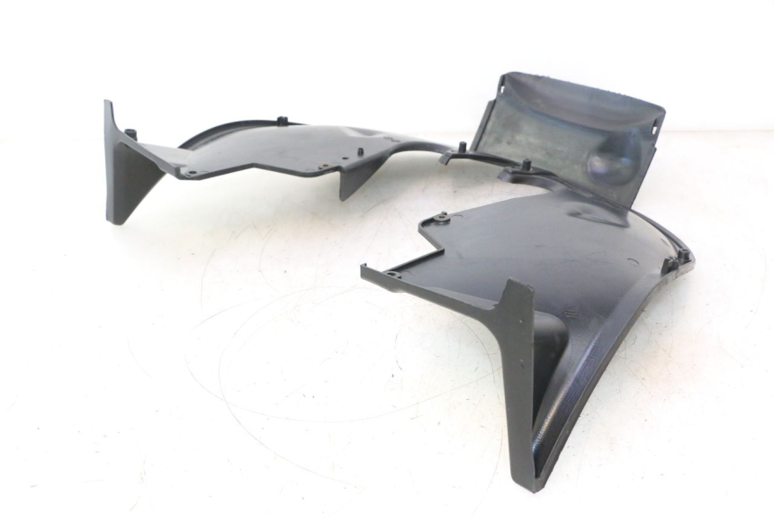 photo de PASSARUOTA ANTERIORE PIAGGIO MP3 500 (2011 - 2015) - Primo piano tecnico