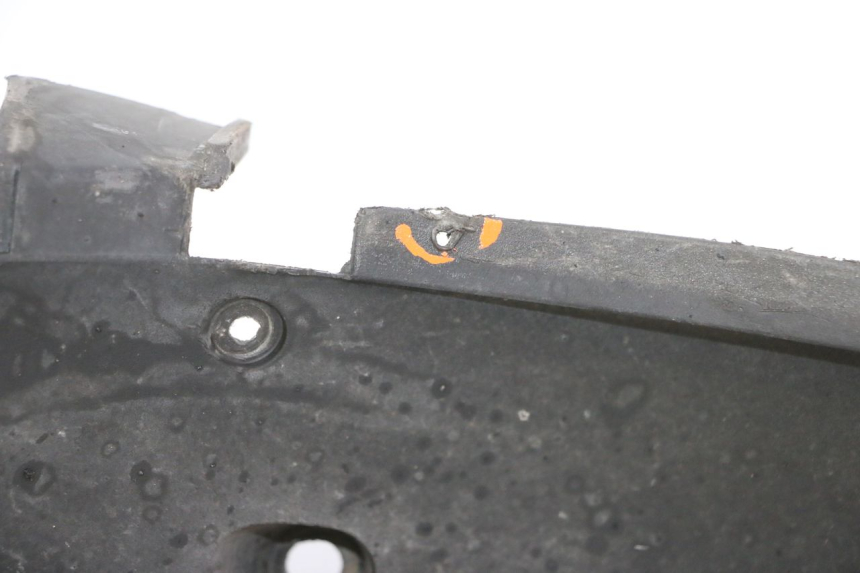 photo de SOTTOSCUDO PARASPRUZZI PIAGGIO NEW TYPHOON 50 (2010 - 2017) - Caratteristiche distintive