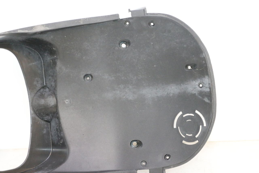 photo de SOTTOSCUDO PARASPRUZZI APRILIA SR MOTARD 50 (2012 - 2018) - Marcature e riferimenti originali