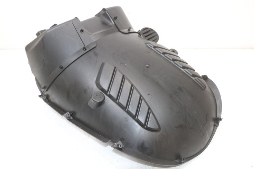 photo de SOTTOSCUDO PARASPRUZZI KYMCO SUPER 8 4T 50 (2021 - 2024) - Primo piano tecnico