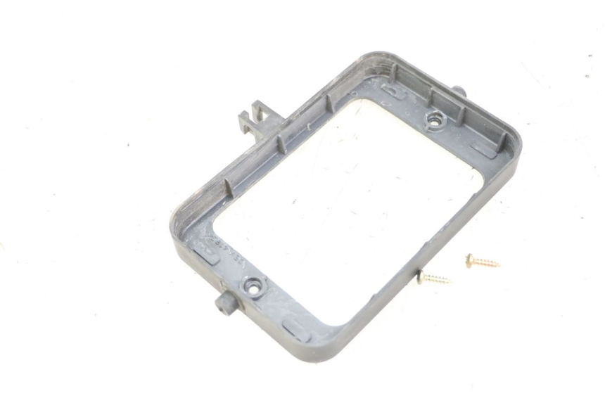 photo de SUPPORTO FARO ANTERIORE SUZUKI CP 80 (1985 - 1996) - Dettaglio del componente