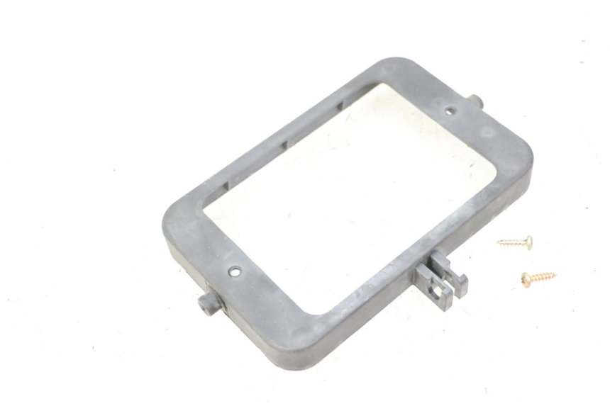 photo de SUPPORTO FARO ANTERIORE SUZUKI CP 80 (1985 - 1996) - Zoom sullo stato d'uso