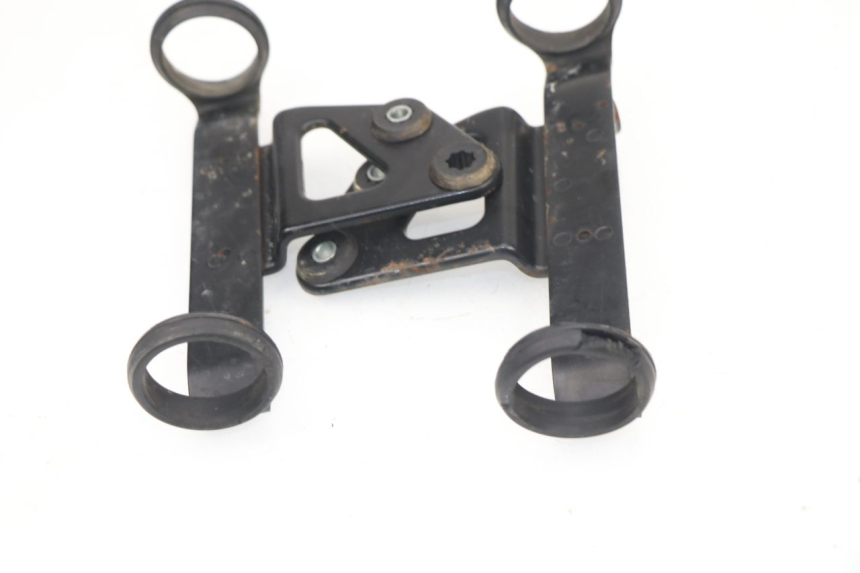 photo de SUPPORTO FARO SUZUKI DR DJEBEL 600 (1985 - 1990) - Altra angolazione