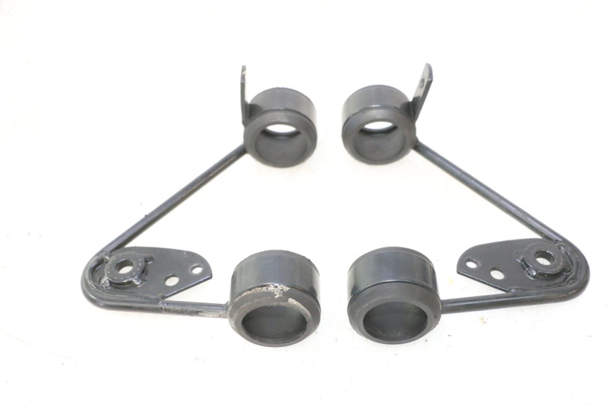 photo de SUPPORTO FARO ANTERIORE MZ RT 125 (2000 - 2008) - Dettaglio del componente