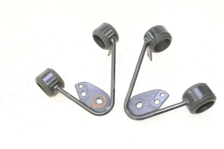 photo de SUPPORTO FARO ANTERIORE MZ RT 125 (2000 - 2008) - Zoom sullo stato d'uso