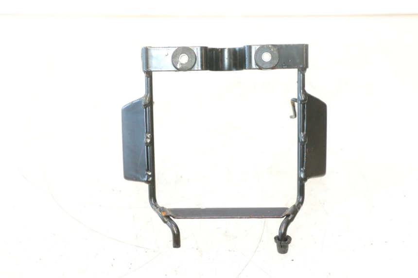 photo de SUPPORTO FARO ANTERIORE DAELIM VJ ROADWIN 125 (2004 - 2007) - Dettaglio del componente
