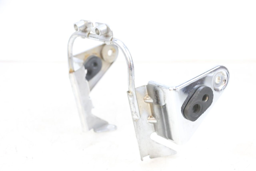 photo de SUPPORTO FARO ANTERIORE KAWASAKI ZR 7 750 (1999 - 2004) - Dettaglio del componente