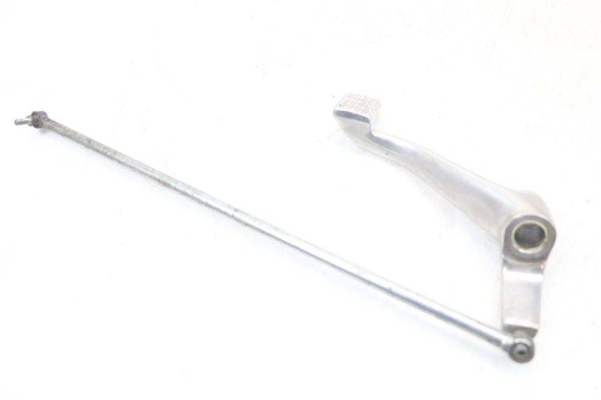 photo de PEDALE FRENO  HARLEY DAVIDSON SPORTSTER XL CUSTOM 883 (1999 - 2006) - Primo piano tecnico