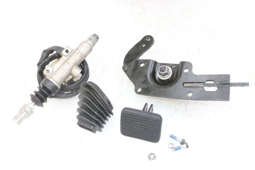 photo de PEDALE FRENO  PIAGGIO IE MP3 YOURBAN 300 (2011 - 2016) - Altra angolazione