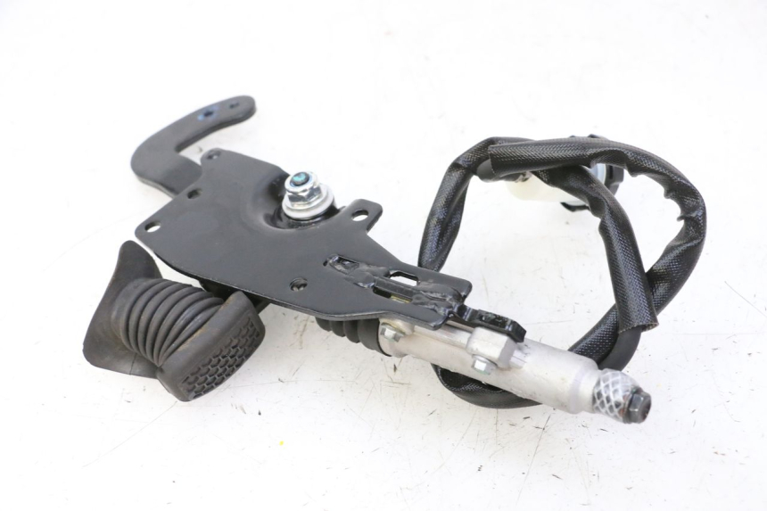 photo de PEDALE FRENO  PIAGGIO MP3 HPE 310 (2024 - 2025) - Altra angolazione