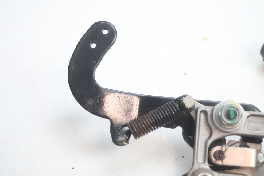 photo de PEDALE FRENO  PIAGGIO MP3 HPE 530 (2022 - 2026) - Zoom sullo stato d'uso