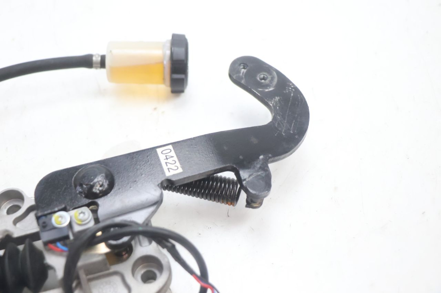 photo de PEDALE FRENO  PIAGGIO MP3 HPE 530 (2022 - 2026) - Marcature e riferimenti originali