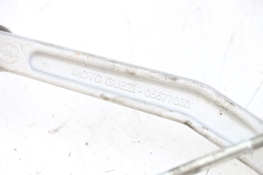 photo de PEDALE FRENO  MOTO GUZZI NORGE 8V GT 1200 (2011 - 2016) - Primo piano tecnico