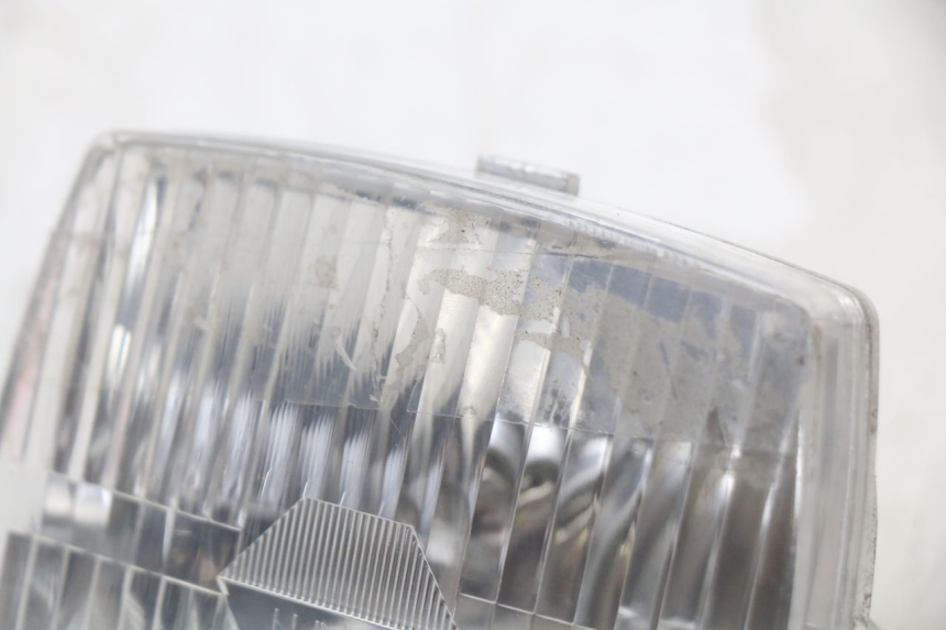 photo de FANALE ANTERIORE PEUGEOT 103 VOGUE VS2 50 (2004 - 2017) - Zoom sullo stato d'uso