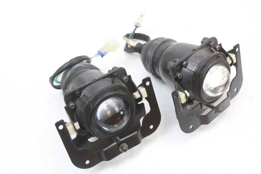 photo de FANALE ANTERIORE E-MAX 80L 1 (2011 - 2014) - Dettaglio del componente