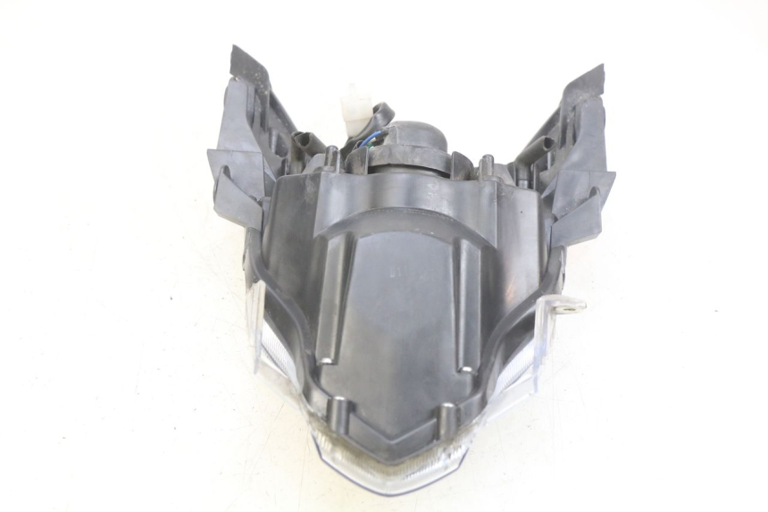 photo de FANALE ANTERIORE KYMCO AGILITY 16+ 4T 50 (2018 - 2023) - Primo piano tecnico