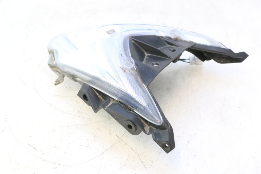 photo de FANALE ANTERIORE KYMCO AGILITY 16+ 4T 50 (2018 - 2023) - Primo piano tecnico