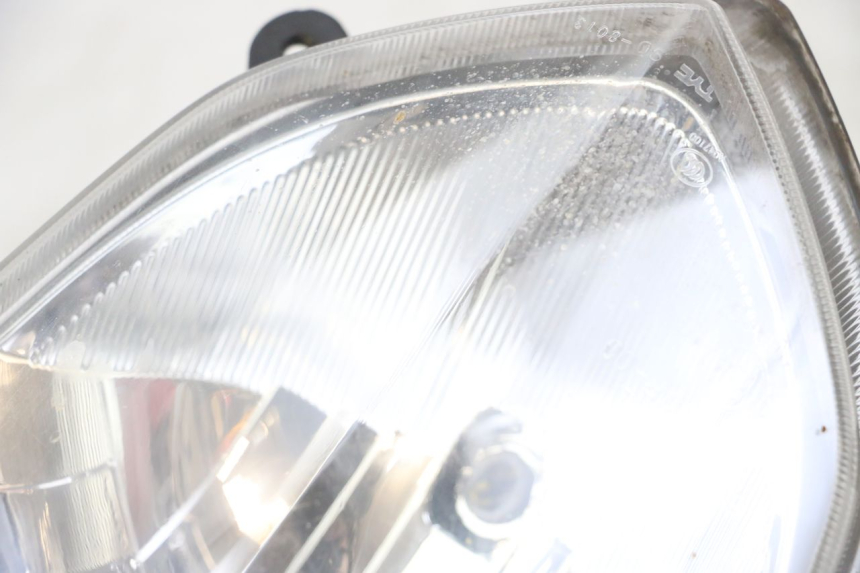 photo de FANALE ANTERIORE KYMCO AGILITY 4T 50 (2005 - 2018) - Zoom sullo stato d'uso