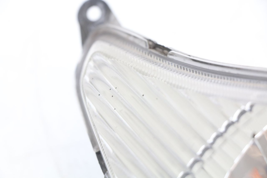 photo de FARO ANTERIORE KYMCO AGILITY FR 2T 50 (2012 - 2017) - Dettagli dei punti di fissaggio