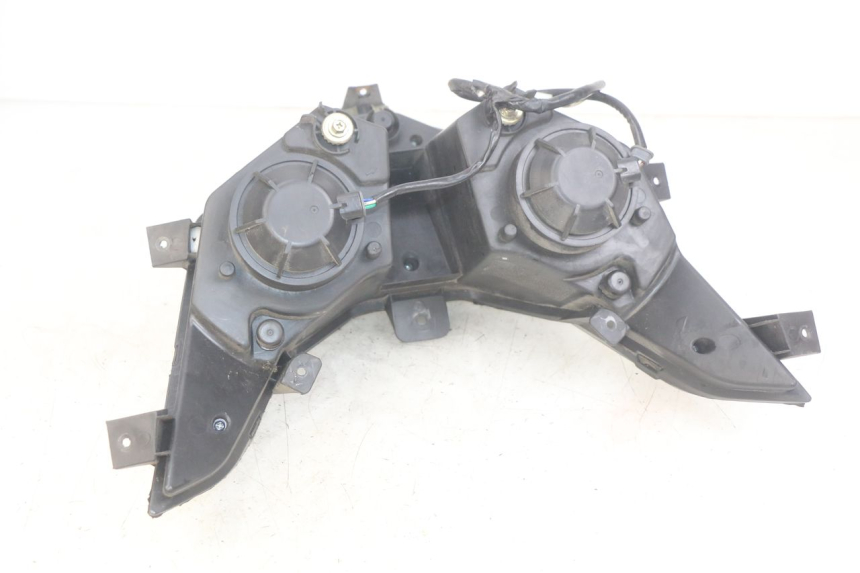 photo de FANALE ANTERIORE NECO ALEXONE 125 (2017 - 2024) - Zoom sullo stato d'uso