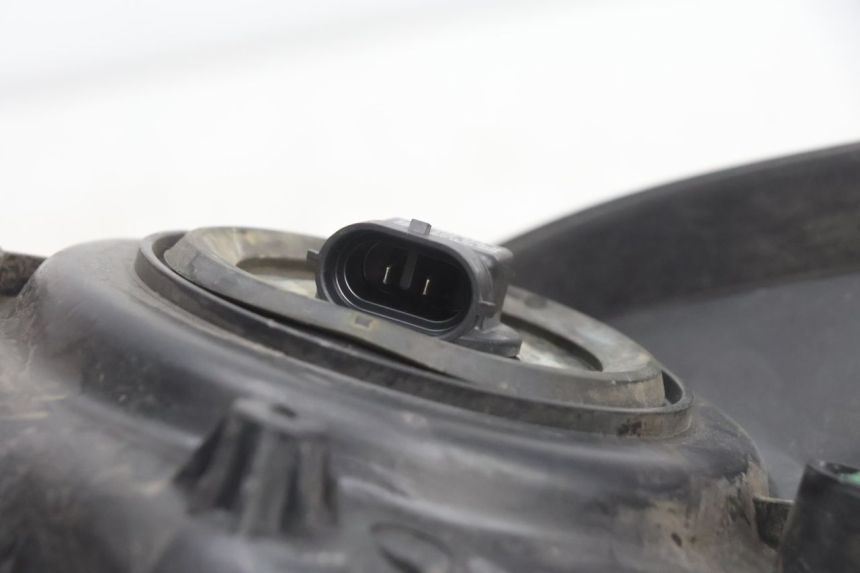 photo de FARO ANTERIORE APRILIA ATLANTIC S 125 (2010 - 2013) - Marcature e riferimenti originali